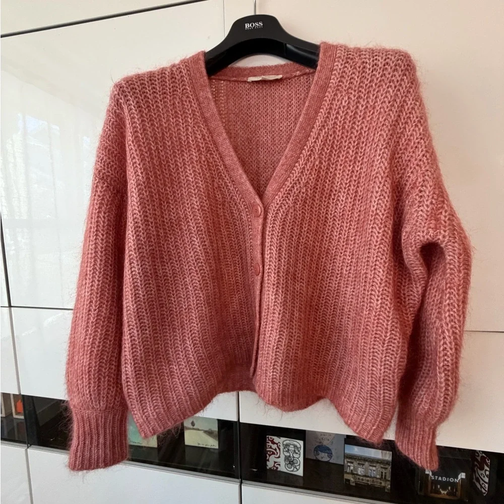Sézane Basile Cardigan in light pink - Picture 2 of 8